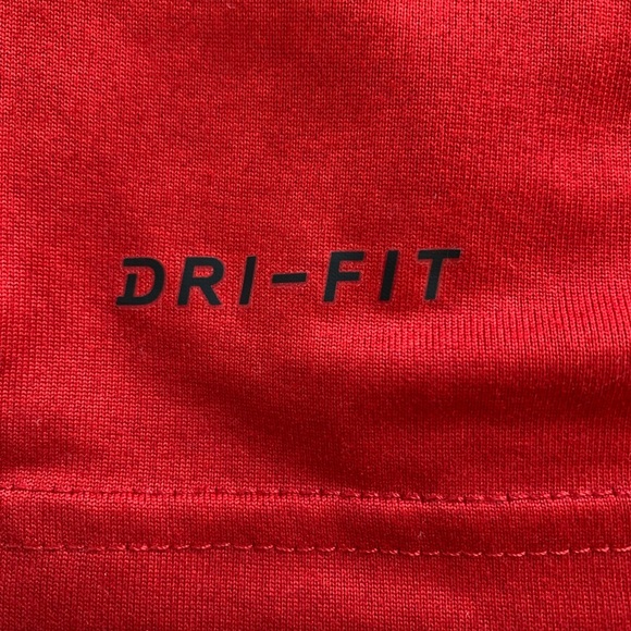 Nike Dri-FIT Men's Training T-Shirt - Picture 3 of 3